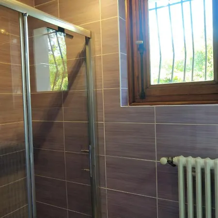 Maison Proche Lac, Velos, Parking Holiday home *